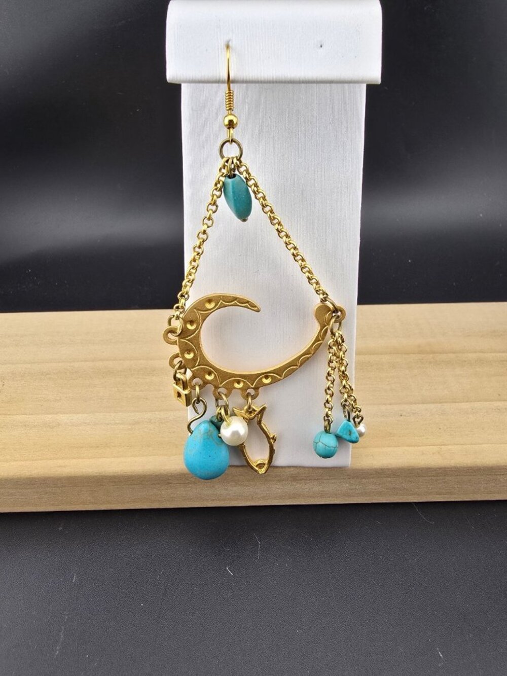 Gold Tone Crescent Moon Dangle Earrings Turquoise & Pearl Boho Chic Statement - Picture 3 of 6